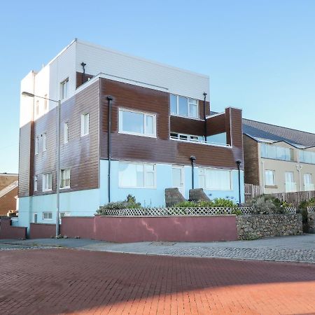 Sea View Apartment Pwllheli Exterior photo